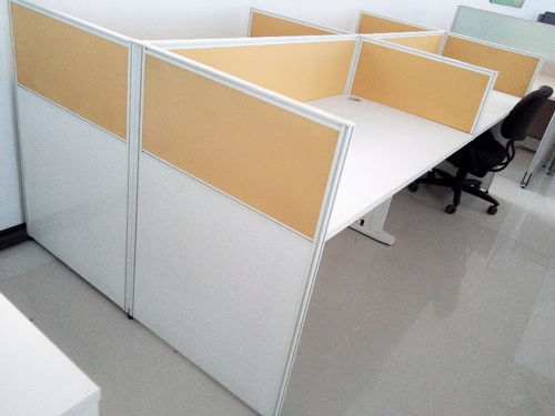 北京辦公家具廠精選 二手老板桌與會議桌的經(jīng)濟(jì)之選